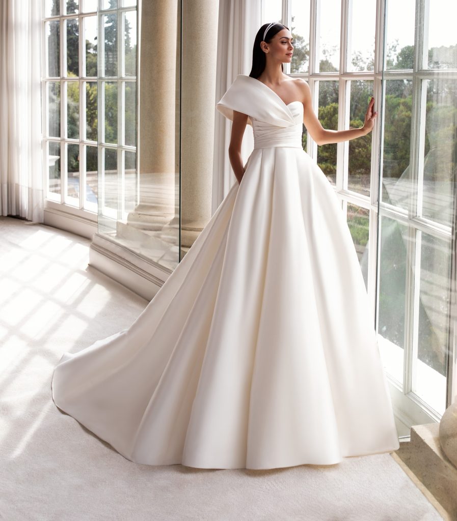 SEDNA ｜プリンセスライン｜ウエディングドレス｜PRONOVIAS 