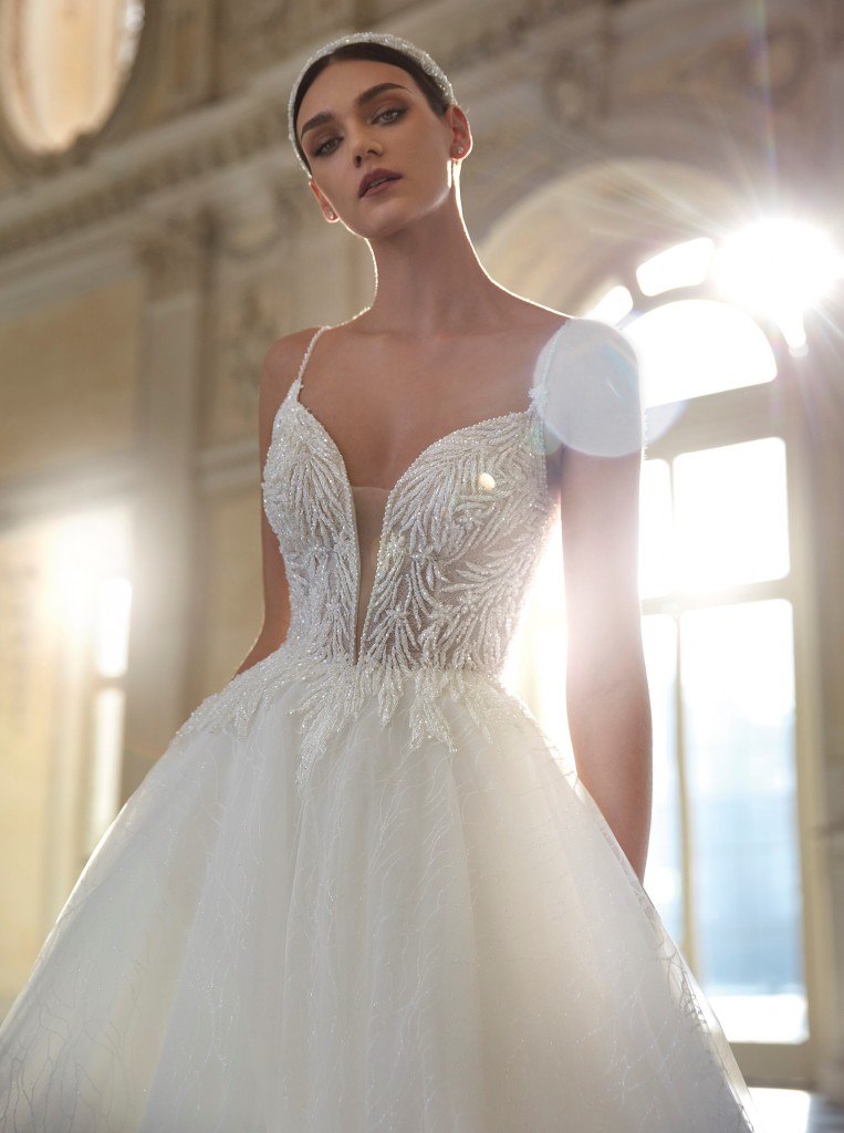 FLAMENCA｜Aライン｜ウエディングドレス｜PRONOVIAS（プロノビアス）