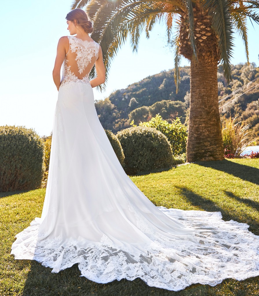 ARCE ｜スレンダー｜ウエディングドレス｜PRONOVIAS（プロノビアス）
