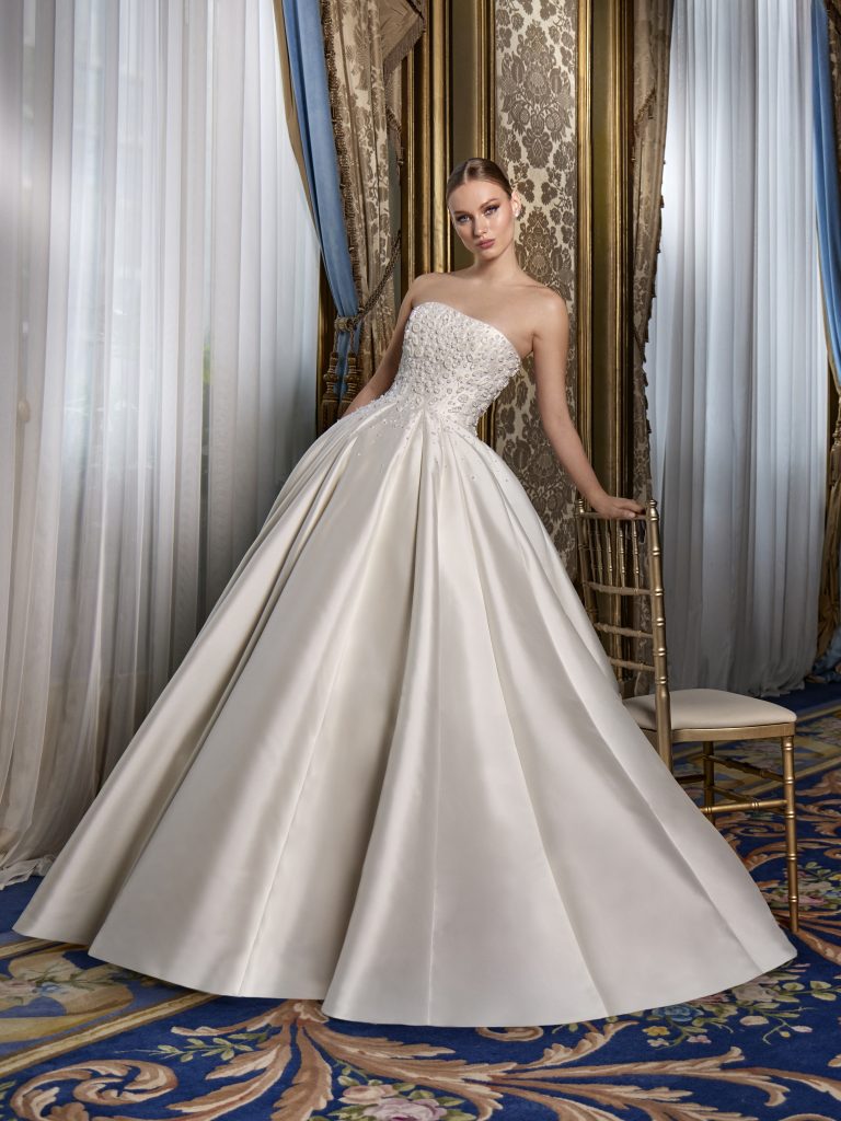 ウエディングドレスレンタルは「プロノビアス」｜PRONOVIAS